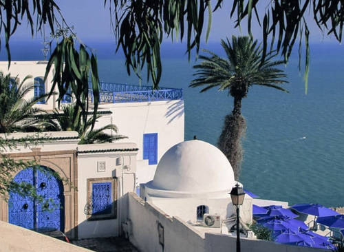 The lovely neighboring cliffside village of Sidi Bou Said that overlooks the ancient ruins of Carthage. The famous blue and white theme is thanks to a French artist and musicologist named Baron Rodolphe d’Erlanger, who loved the Mediterranean aesthetic. In the 1920s, he championed the blue and white theme to unify the hilltop village. 
