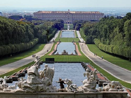 The gardens of the Royal Palace, today.