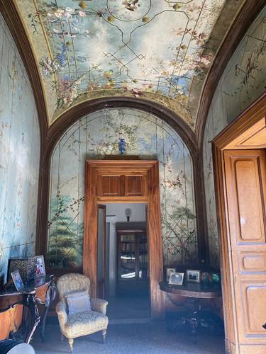 On the ceilings and walls of the Hotel were beautifully painted frescoes, preserved from centuries ago.